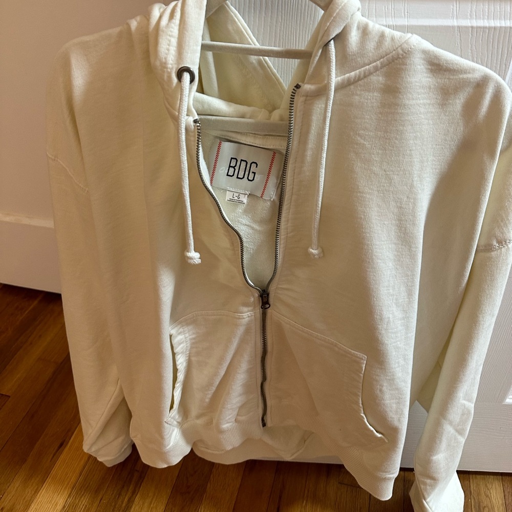 BDG White Sweatshirt